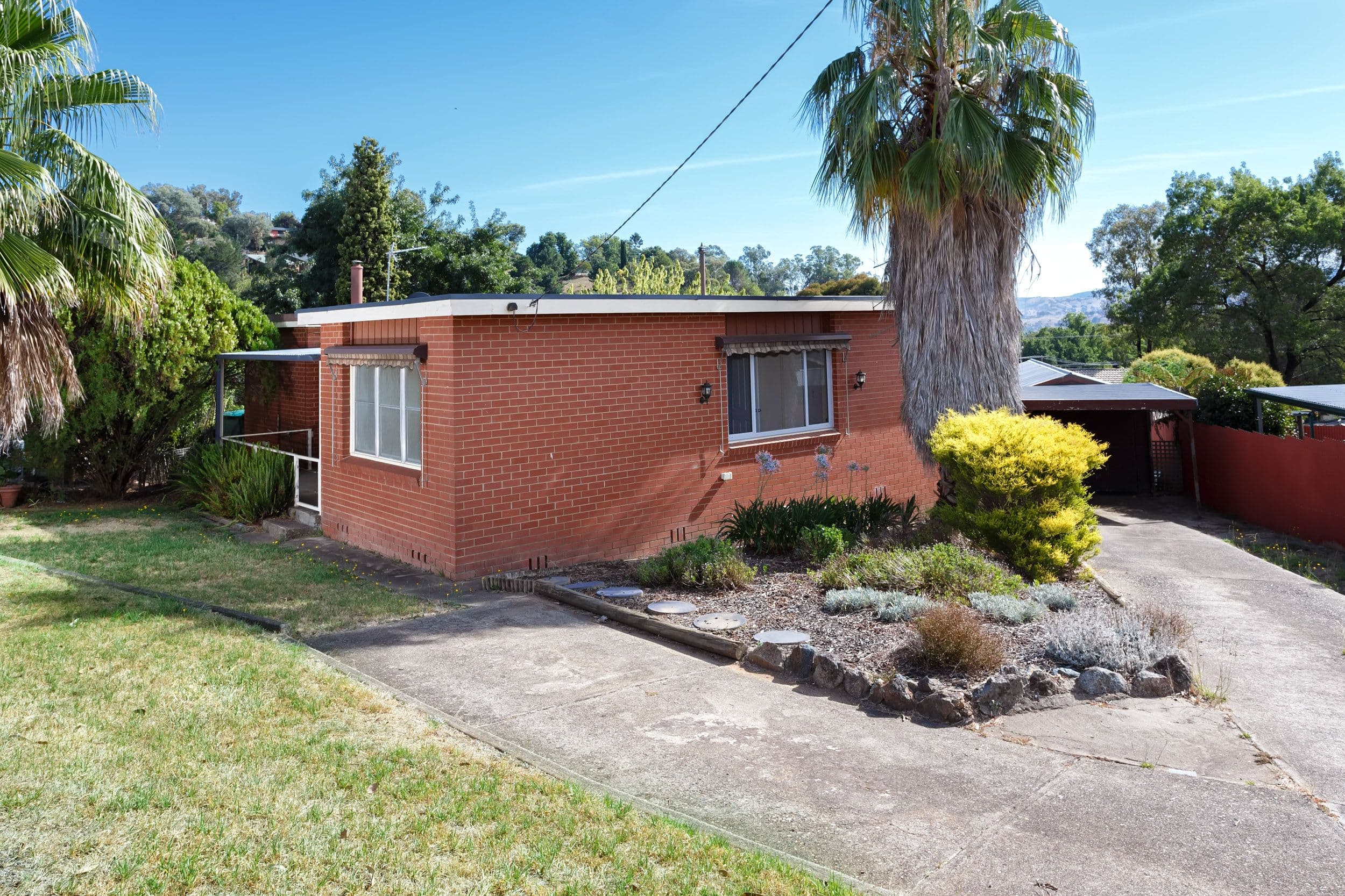 11 Kinred Street, Tumut - Thumbnail 2