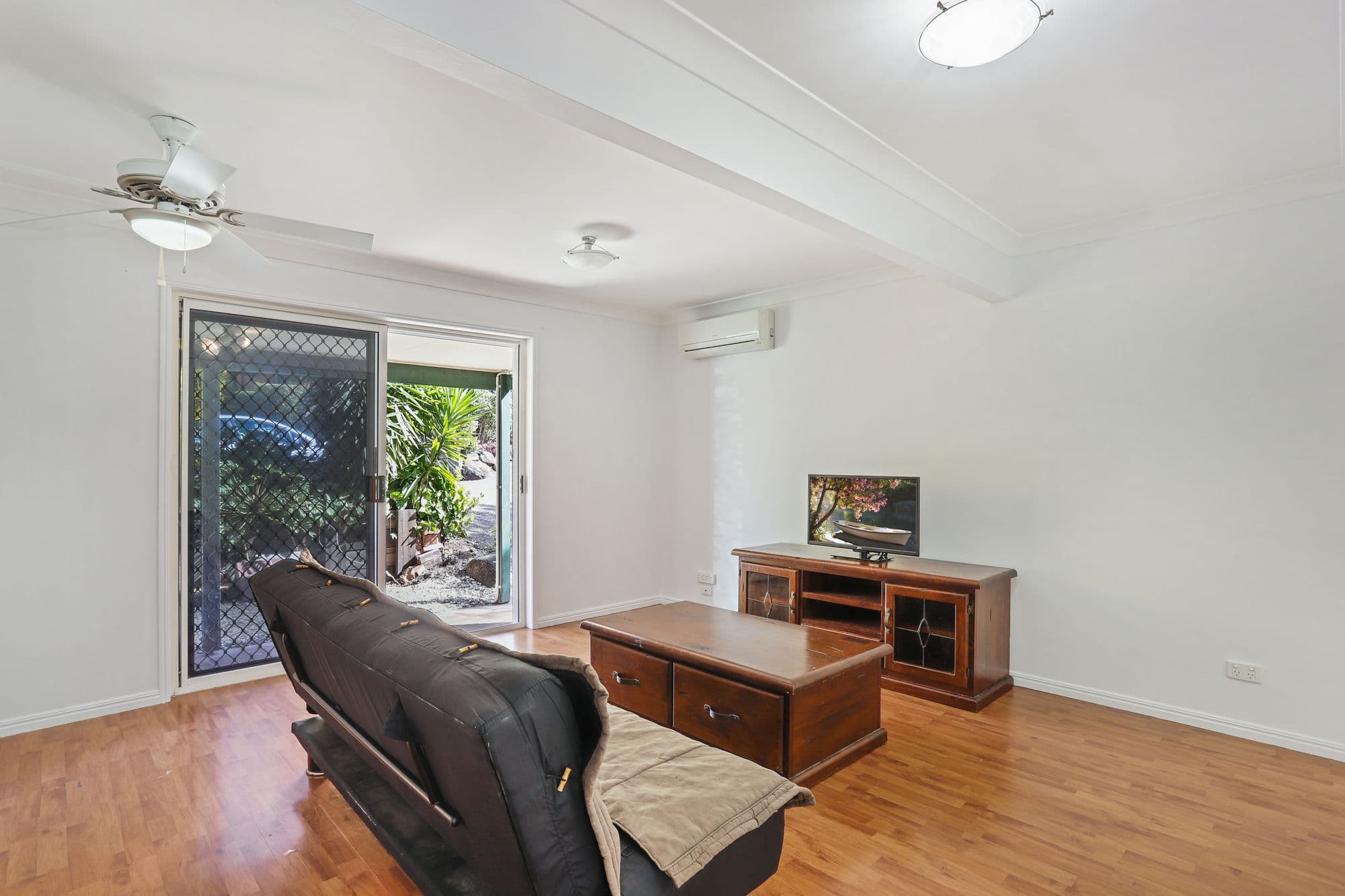 31 Mcmillan Street, Labrador QLD 4215, Labrador - Thumbnail 3