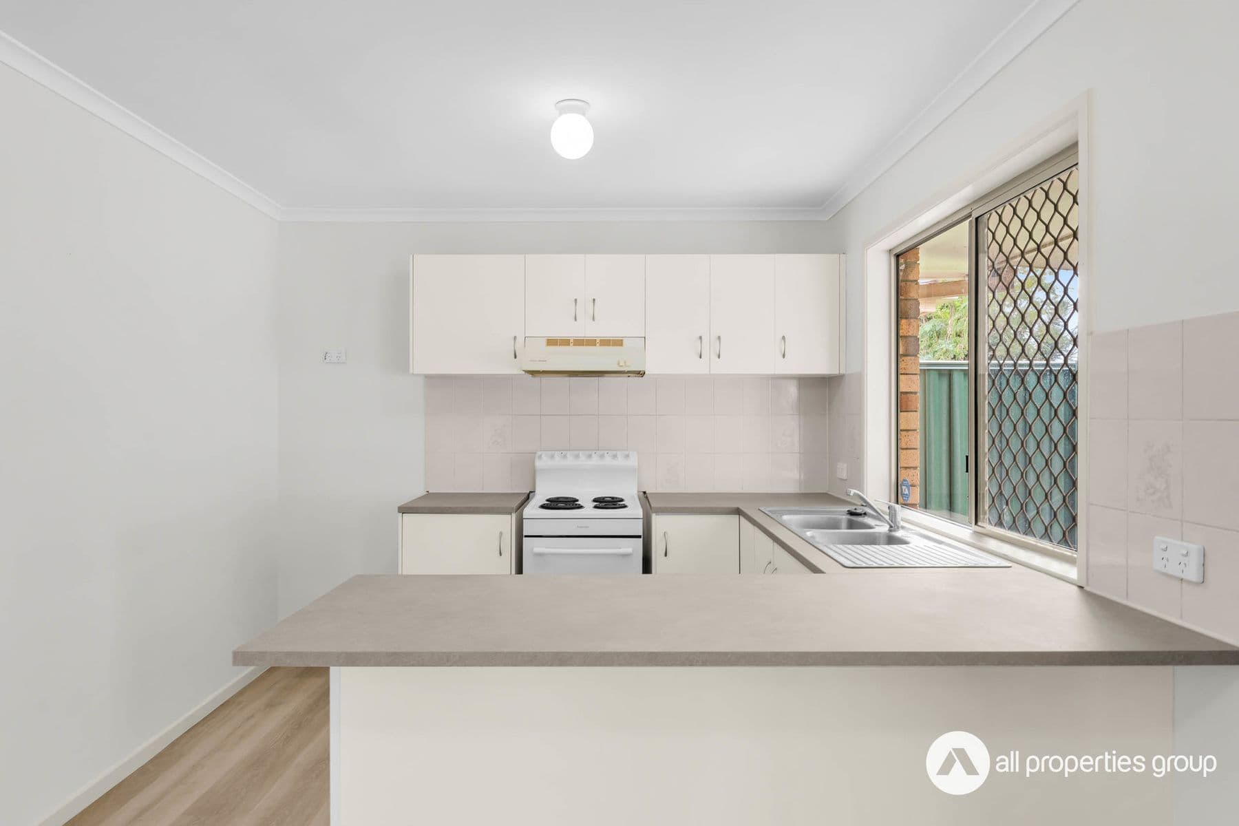 32 Dowling Crescent, Eagleby QLD 4207, Eagleby - Thumbnail 3