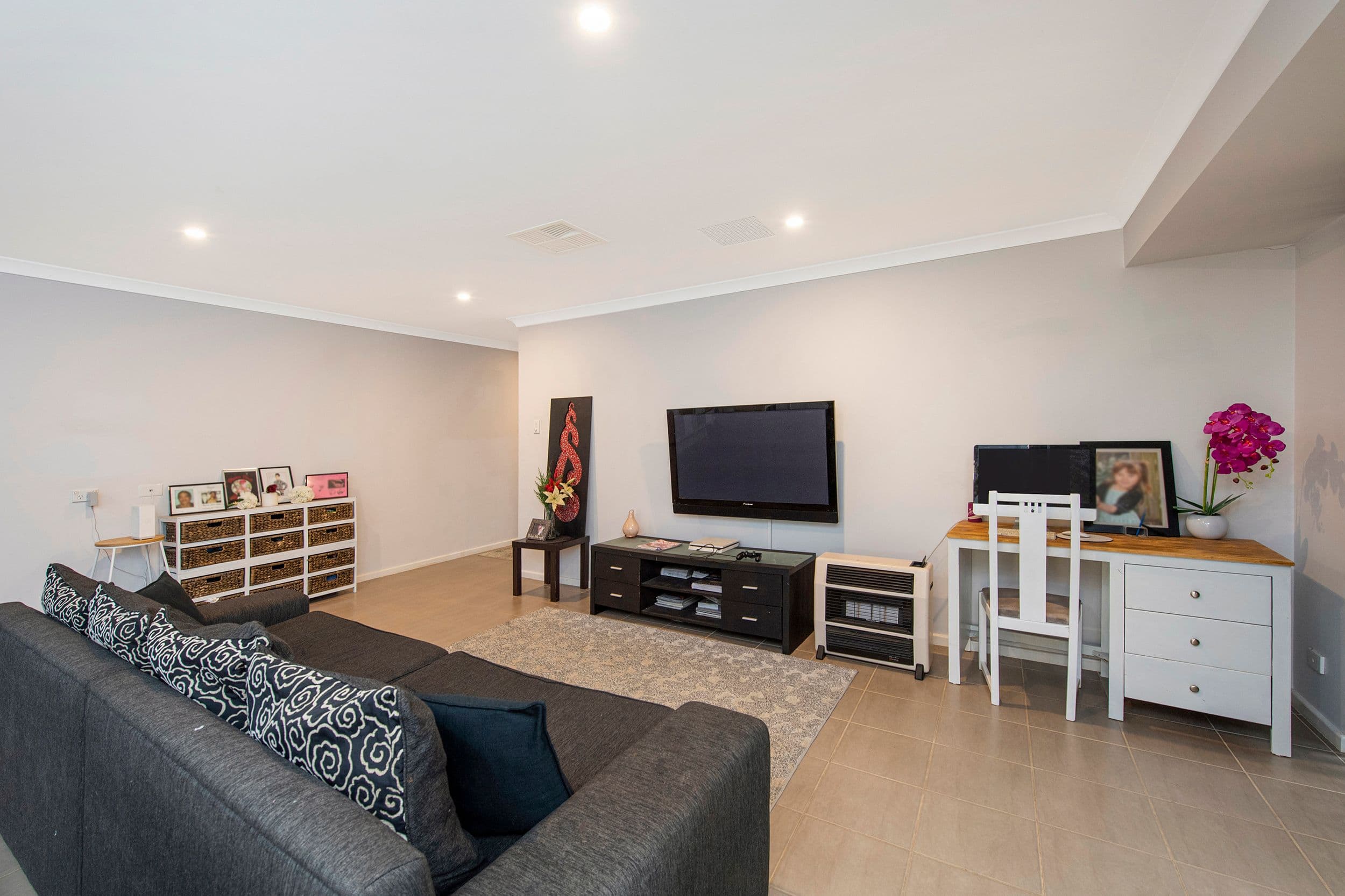 33 Colreavy Ramble, Baldivis WA 6171, Baldivis - Thumbnail 2