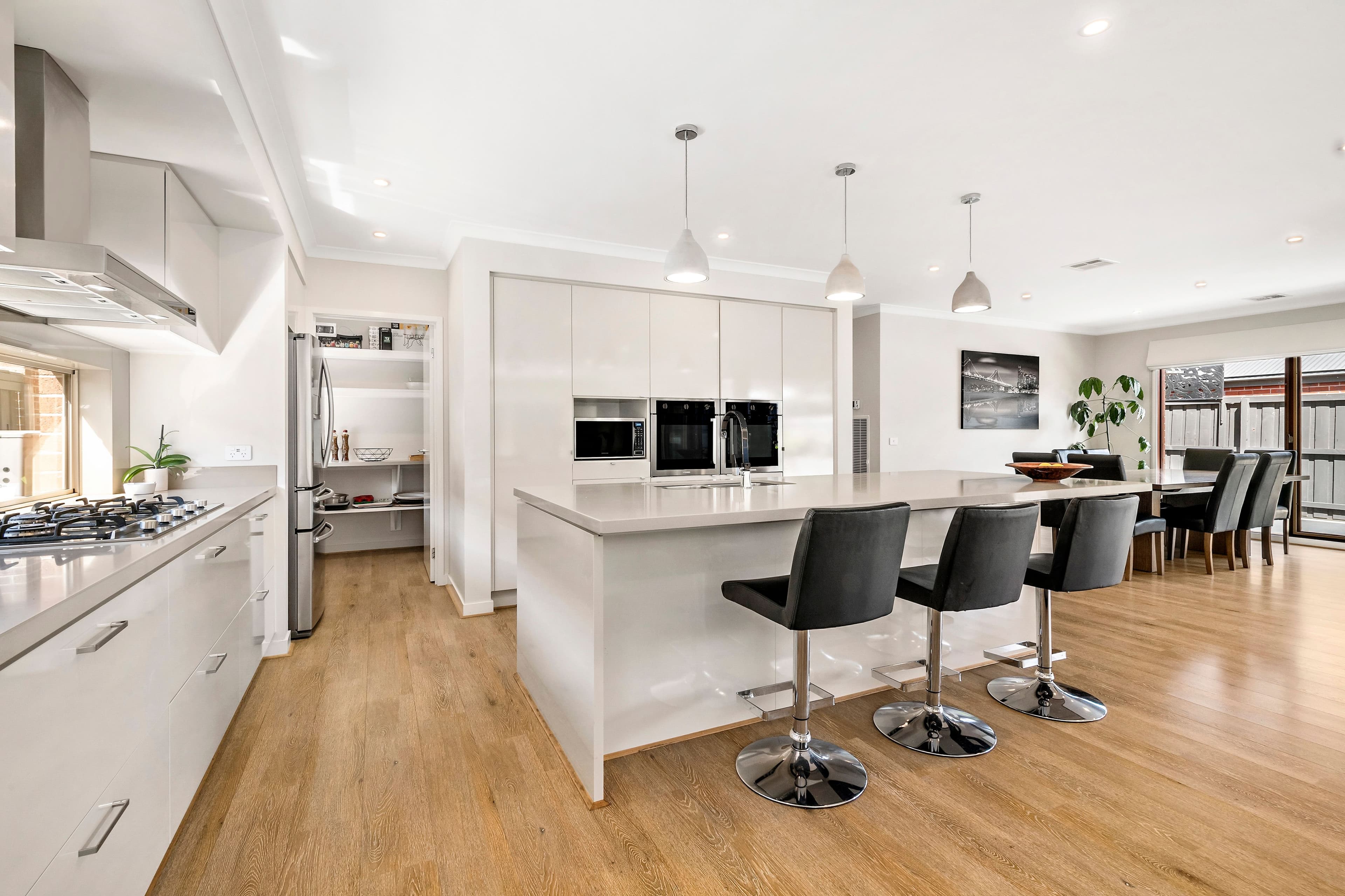 7 Divagate Avenue, Doreen VIC 3754, Doreen - Thumbnail 4