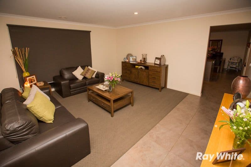 38 Melissa Way, PAKENHAM VIC 3810, Pakenham - Thumbnail 4