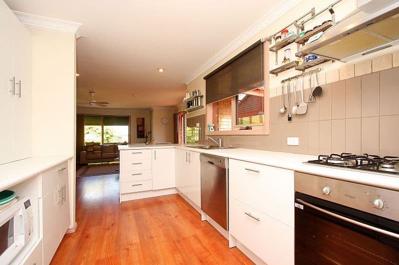 83 Jasmine Drive, MILL PARK VIC 3082, Mill Park - Thumbnail 2