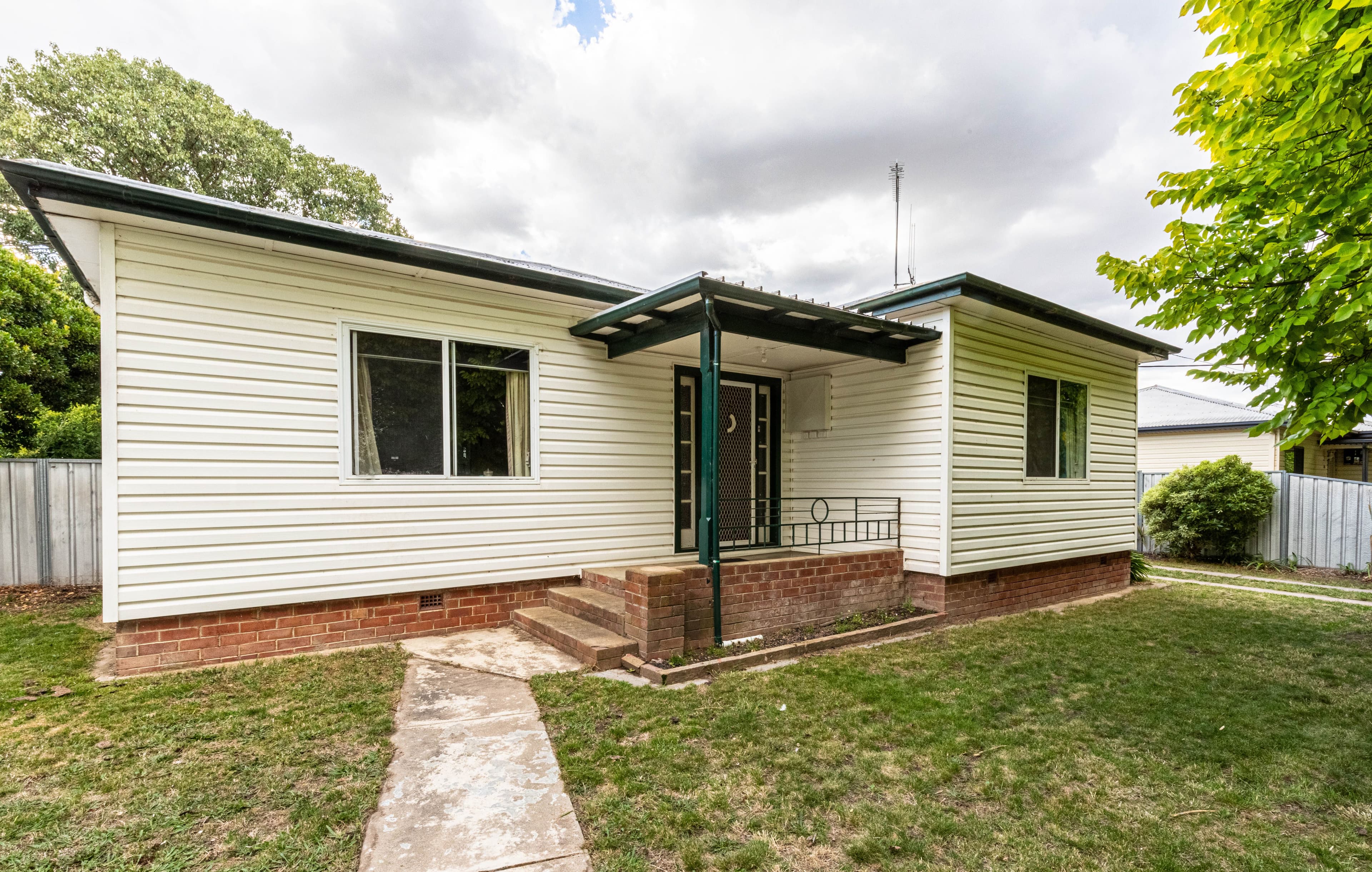 27 Mount Street, Blayney NSW 2799, Blayney - Image 1