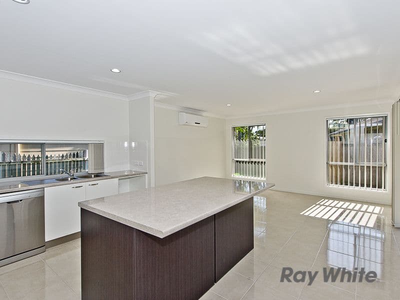 8 Peter Close, BRACKEN RIDGE QLD 4017, Bracken Ridge - Thumbnail 3