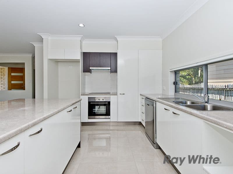 8 Peter Close, BRACKEN RIDGE QLD 4017, Bracken Ridge - Thumbnail 4