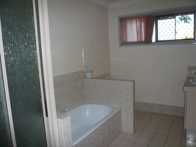 87 Brisbane Road, REDBANK QLD 4301, Redbank - Thumbnail 5