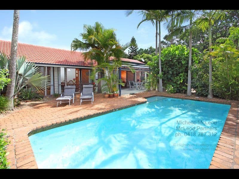 11 Valleybrook Street, KENMORE HILLS QLD 4069, Kenmore Hills - Thumbnail 3