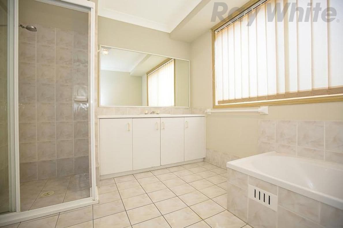 12 Athlone Street, CECIL HILLS NSW 2171, Cecil Hills - Thumbnail 7