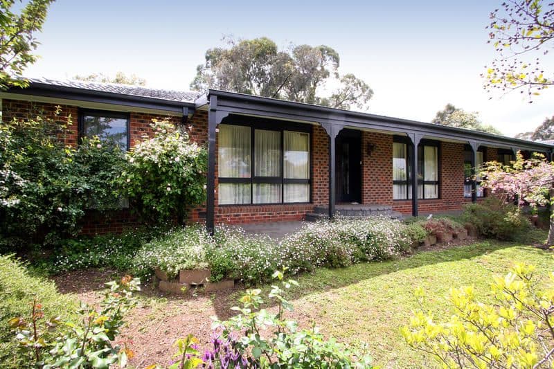 106 Hayrick Lane, MOOROOLBARK VIC 3138, Mooroolbark - Thumbnail 3