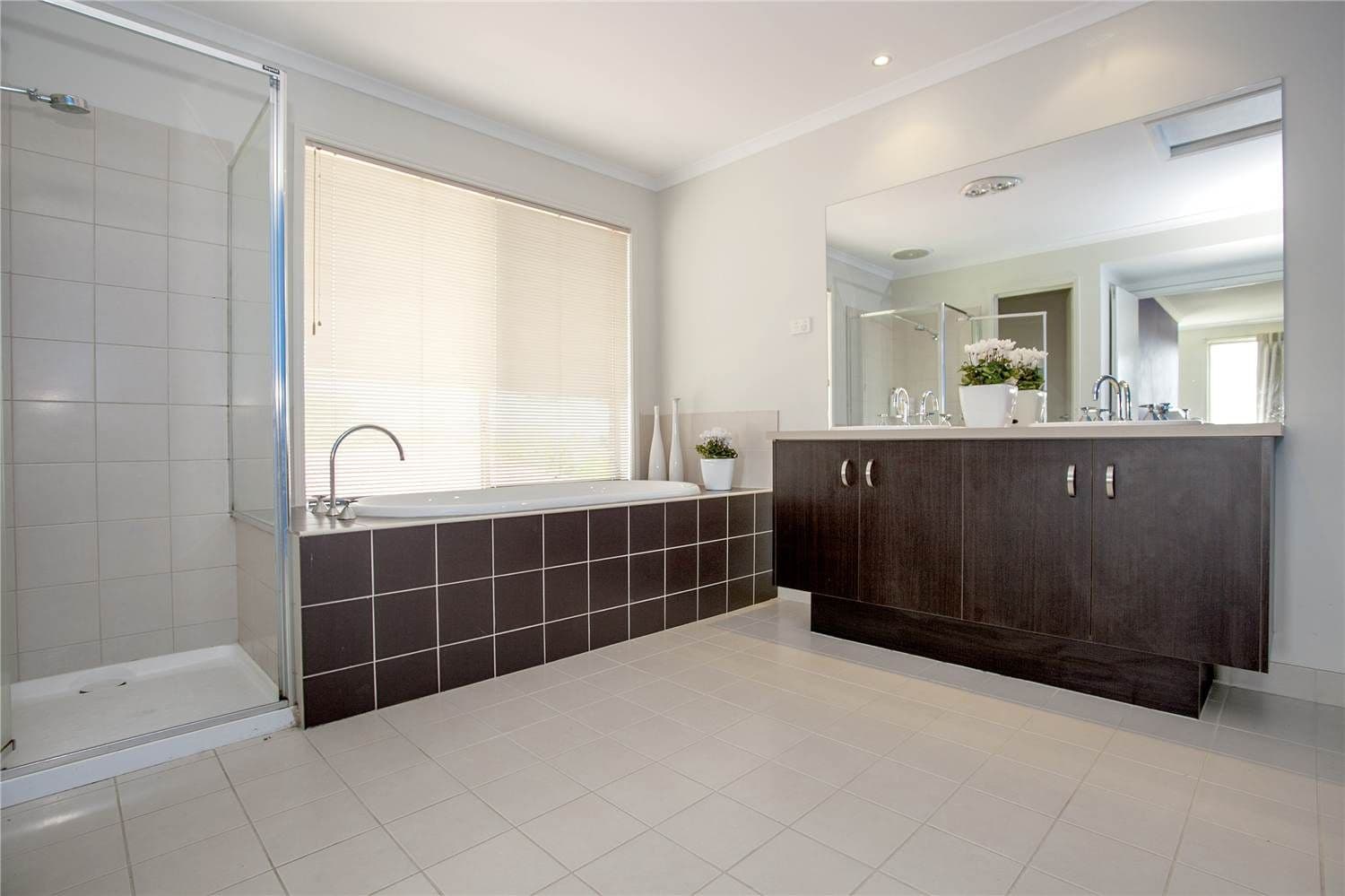 15 Hoffman Court, LARA VIC 3212, Lara - Thumbnail 8