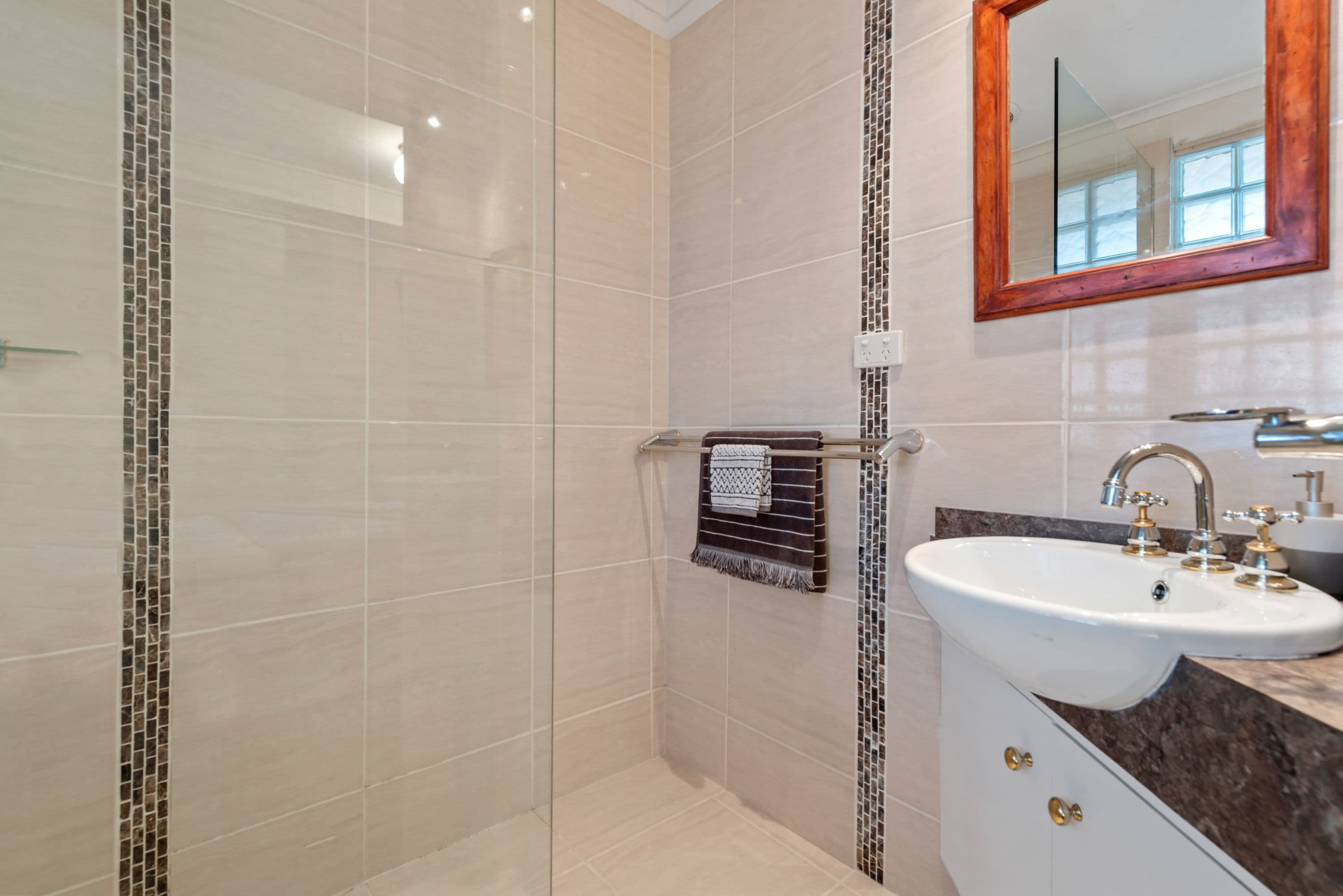 2 Arkarra Court, Mooroolbark VIC 3138, Mooroolbark - Thumbnail 7