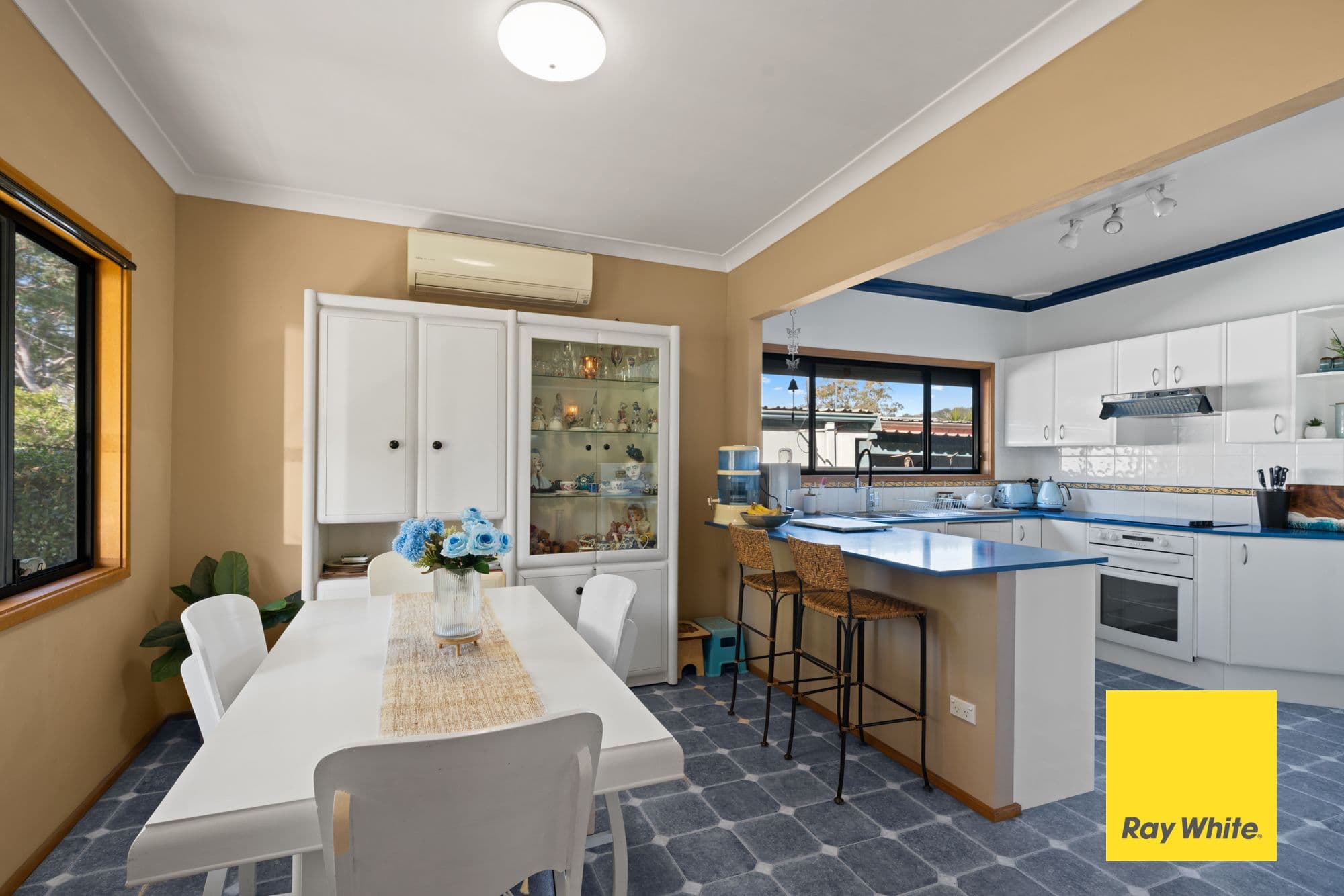 10 Airly Road, Umina Beach NSW 2257, Umina Beach - Thumbnail 5