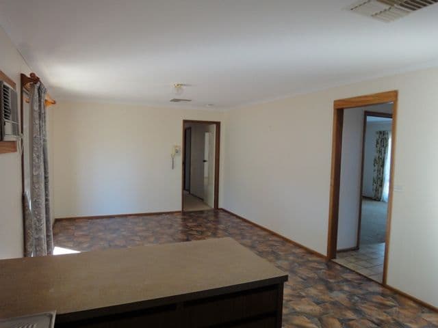 54 King Street, CLARE SA 5453, Clare - Thumbnail 2