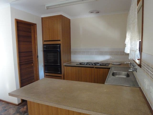 54 King Street, CLARE SA 5453, Clare - Thumbnail 3