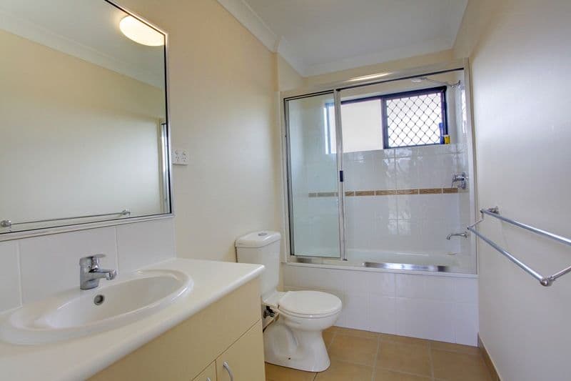 18 Aintree Avenue, BURDELL QLD 4818, Burdell - Thumbnail 5