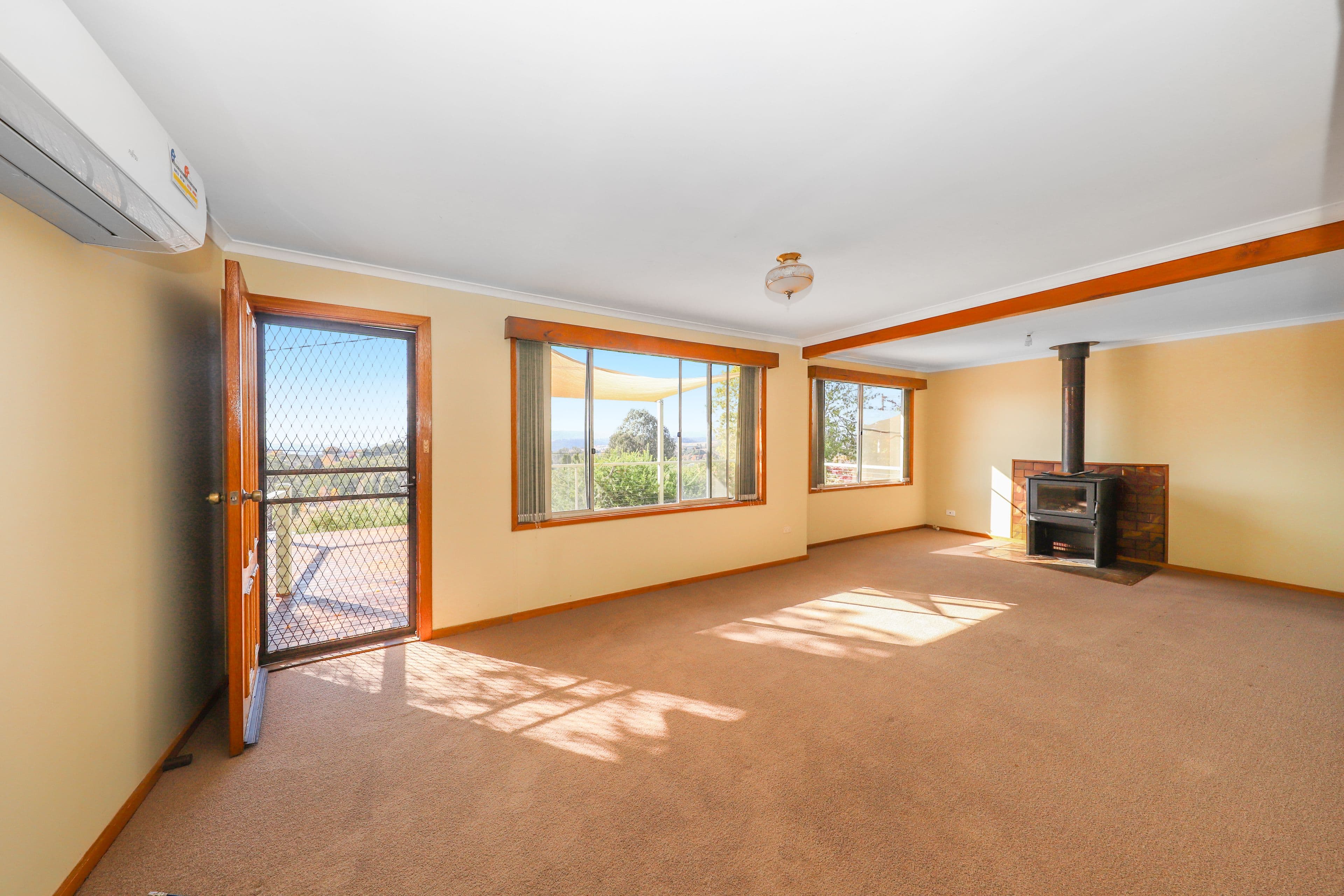 14 Bartlett Street, Batlow NSW 2730, Batlow - Thumbnail 3
