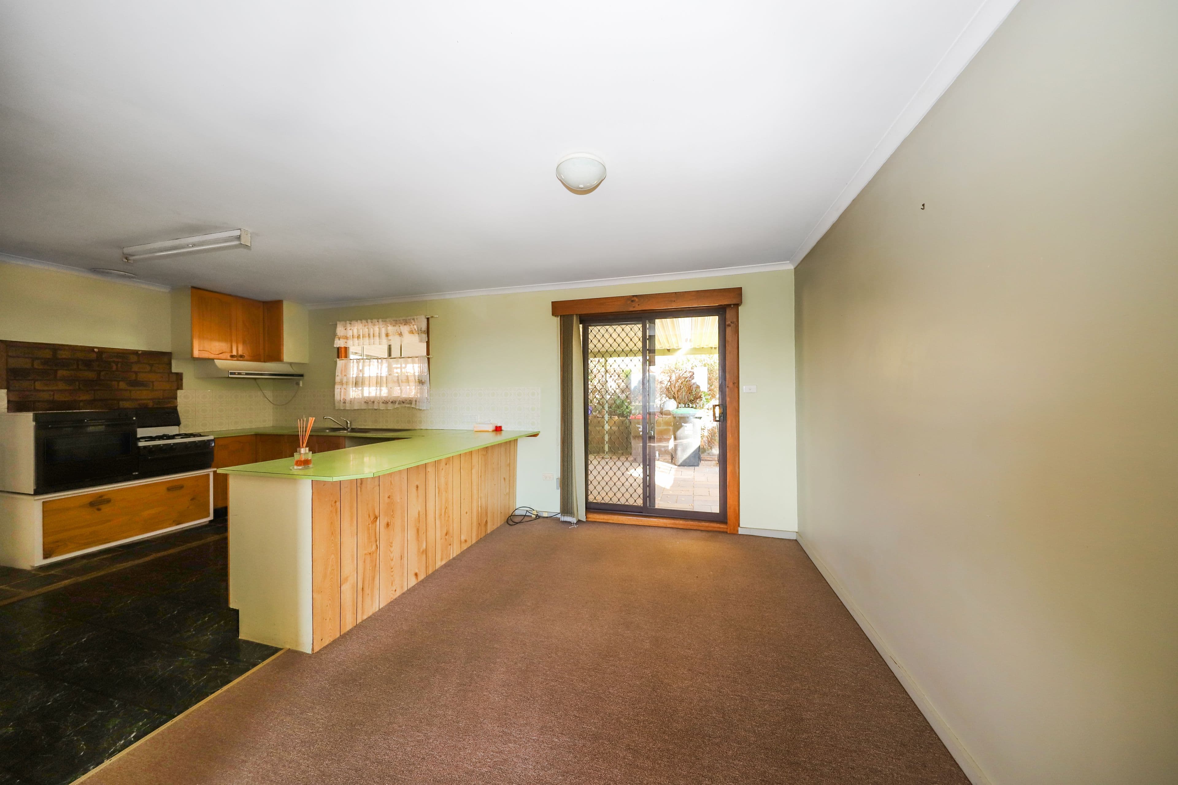 14 Bartlett Street, Batlow NSW 2730, Batlow - Thumbnail 6