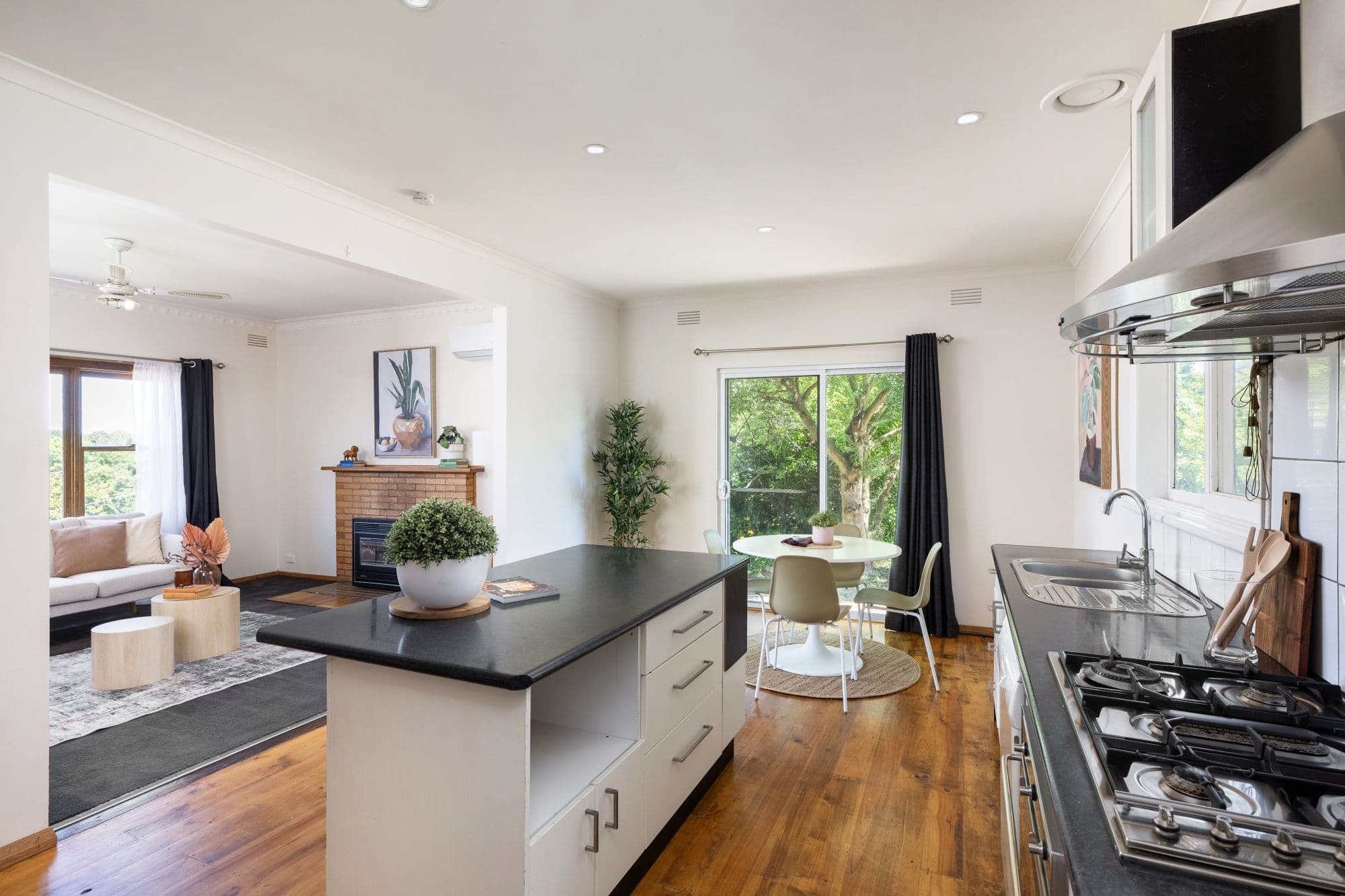 38 Donnithorne Street, Kyneton VIC 3444, Kyneton - Thumbnail 4