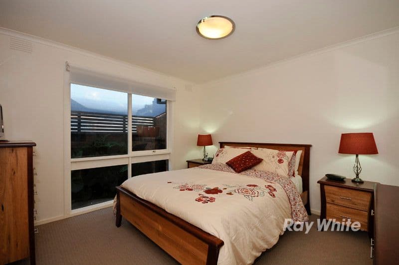 13 Renou Road, WANTIRNA SOUTH VIC 3152, Wantirna South - Thumbnail 2