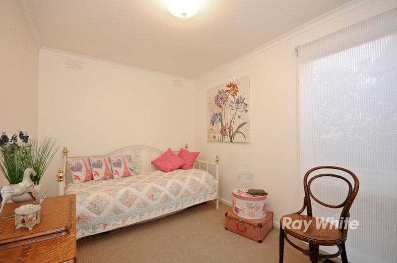 13 Renou Road, WANTIRNA SOUTH VIC 3152, Wantirna South - Thumbnail 5