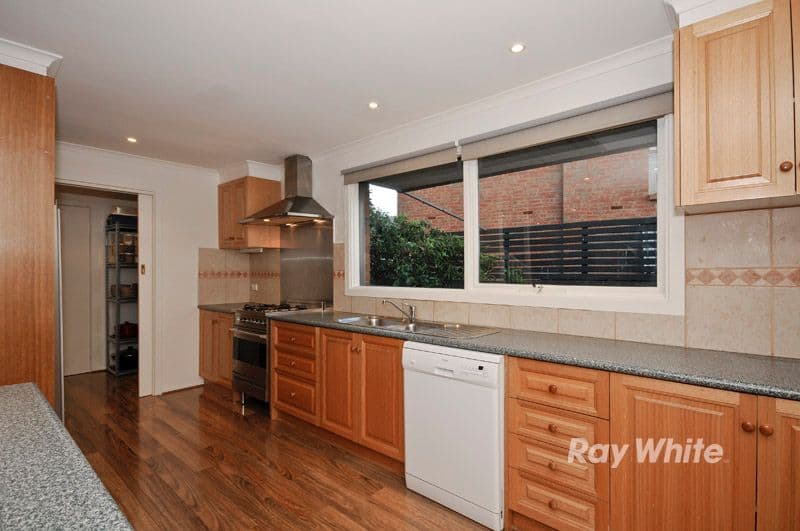 13 Renou Road, WANTIRNA SOUTH VIC 3152, Wantirna South - Thumbnail 7