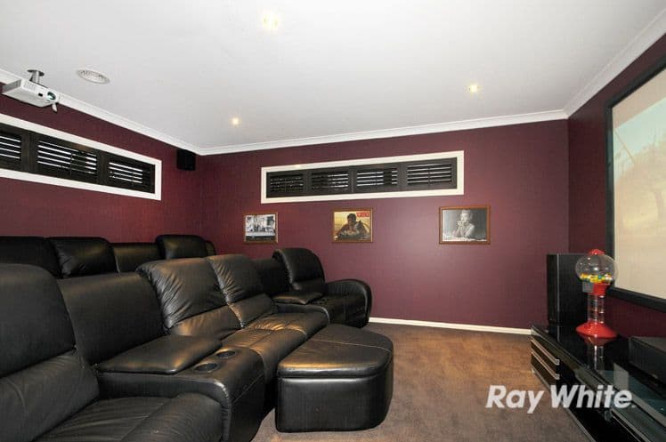 11 Thenford Close, CRANBOURNE EAST VIC 3977, Cranbourne East - Thumbnail 7