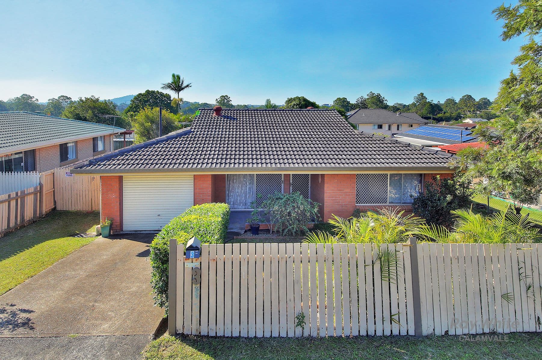 3 Kentlyn Street, Eight Mile Plains QLD 4113, Eight Mile Plains - Thumbnail 2
