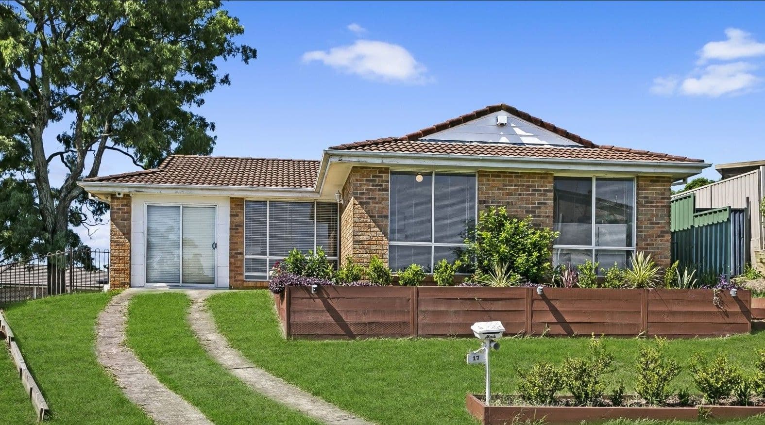 17 Keighran Place, Minto NSW 2566, Minto - Image 1