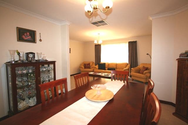 10 Anchor Close, BALLAJURA WA 6066, Ballajura - Thumbnail 7
