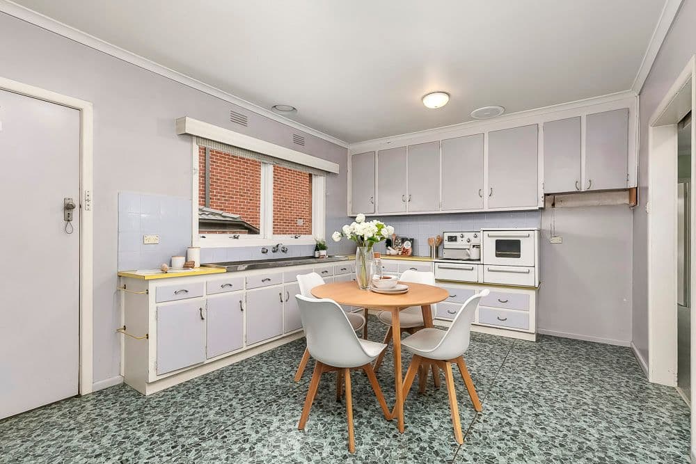 43 Greenways Road, Glen Waverley VIC 3150, Glen Waverley - Thumbnail 4