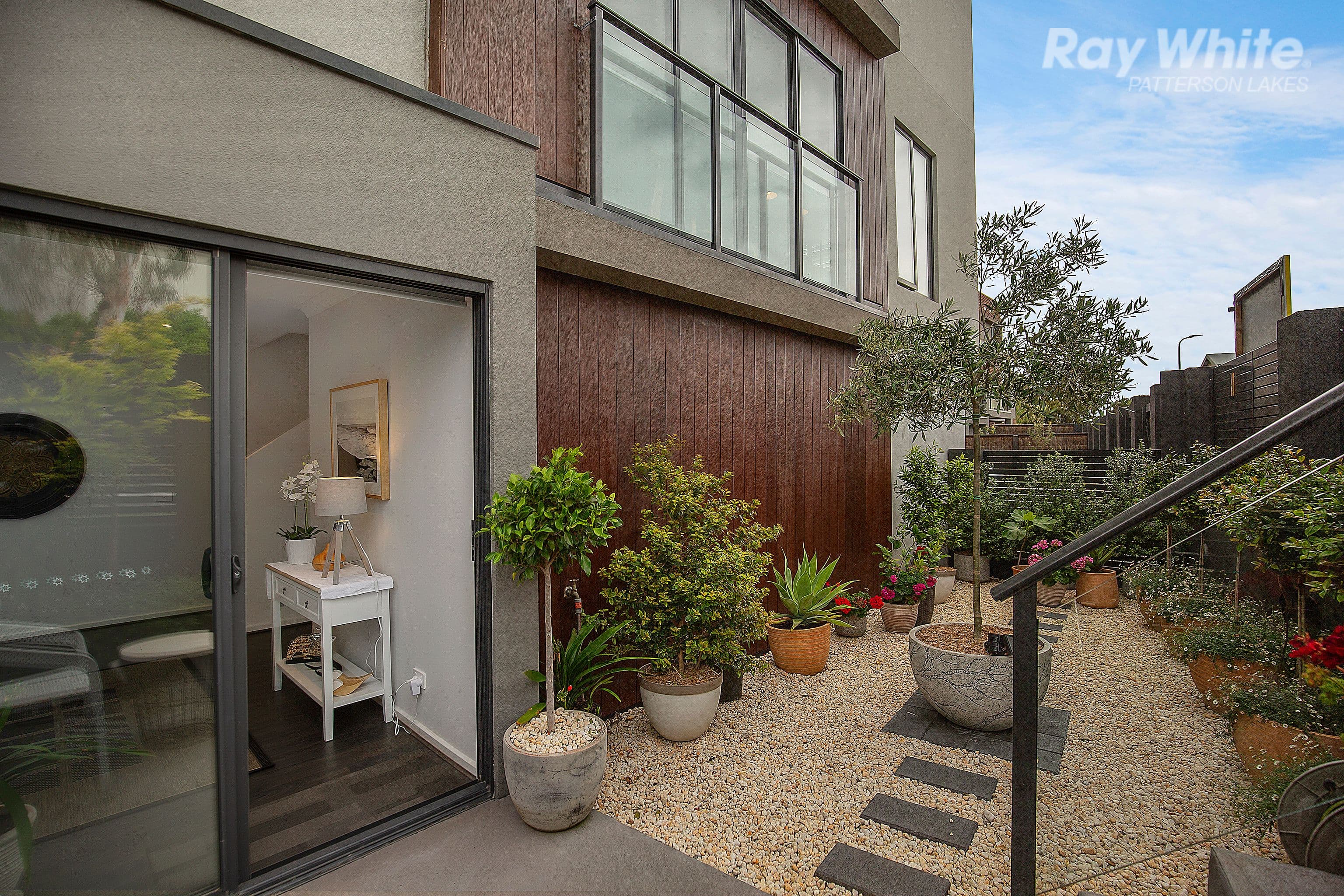 17 Gordon Street, Mornington VIC 3931, Mornington - Thumbnail 3