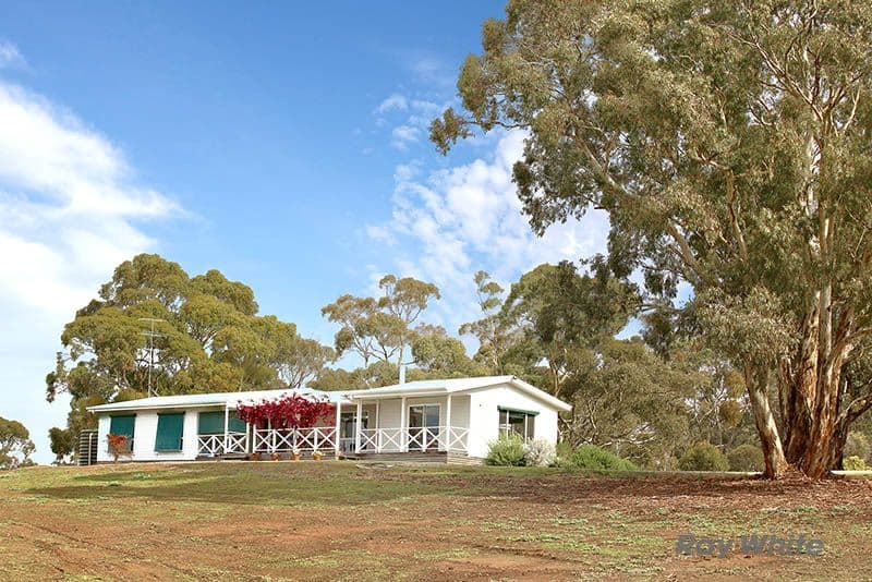 109 Spring Gully Road, Clare SA 5453, Clare - Thumbnail 2