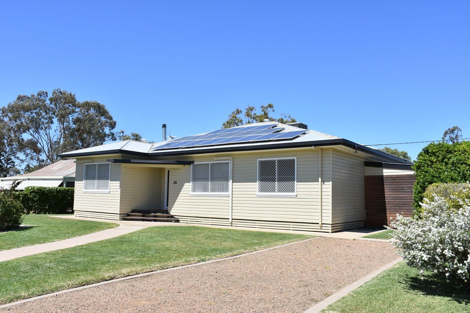 24 Adelaide Street, Moree NSW 2400, Moree - Thumbnail 2