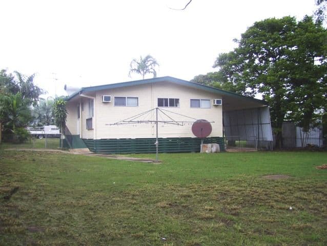 7 Casey Court, MORANBAH QLD 4744, Moranbah - Thumbnail 5