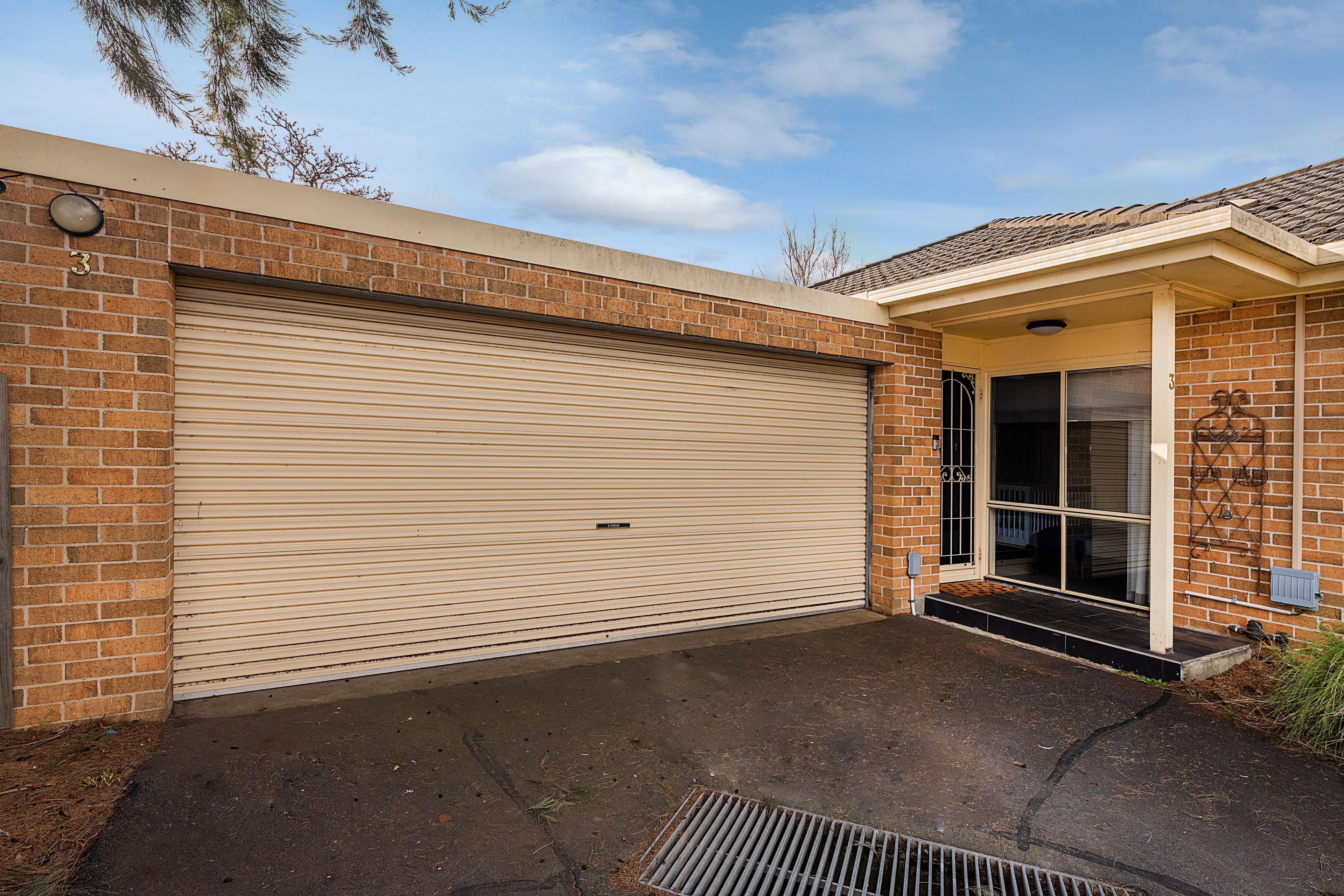 37 Farnham Road, Bayswater VIC 3153, Bayswater - Image 1