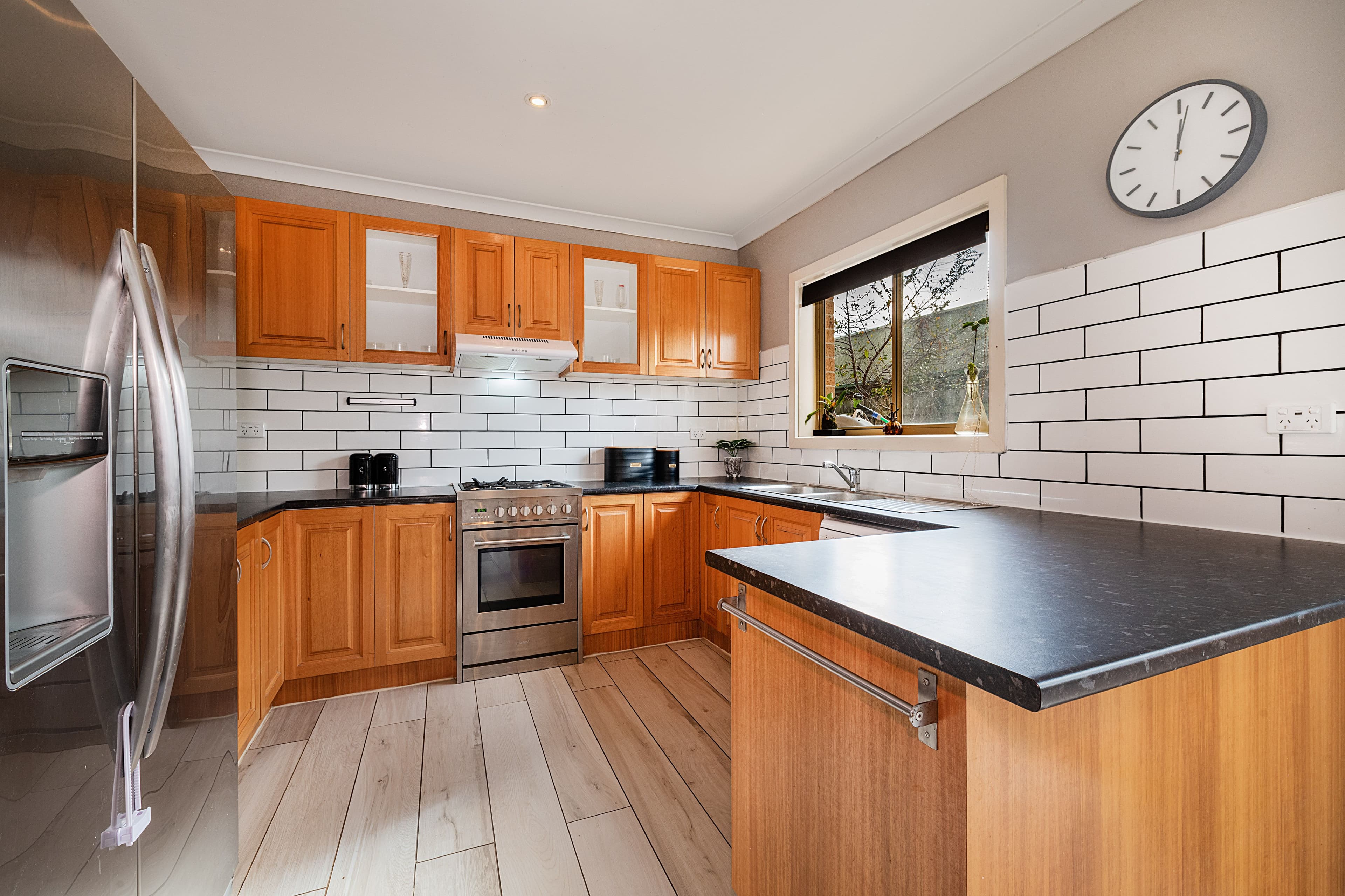 37 Farnham Road, Bayswater VIC 3153, Bayswater - Thumbnail 2