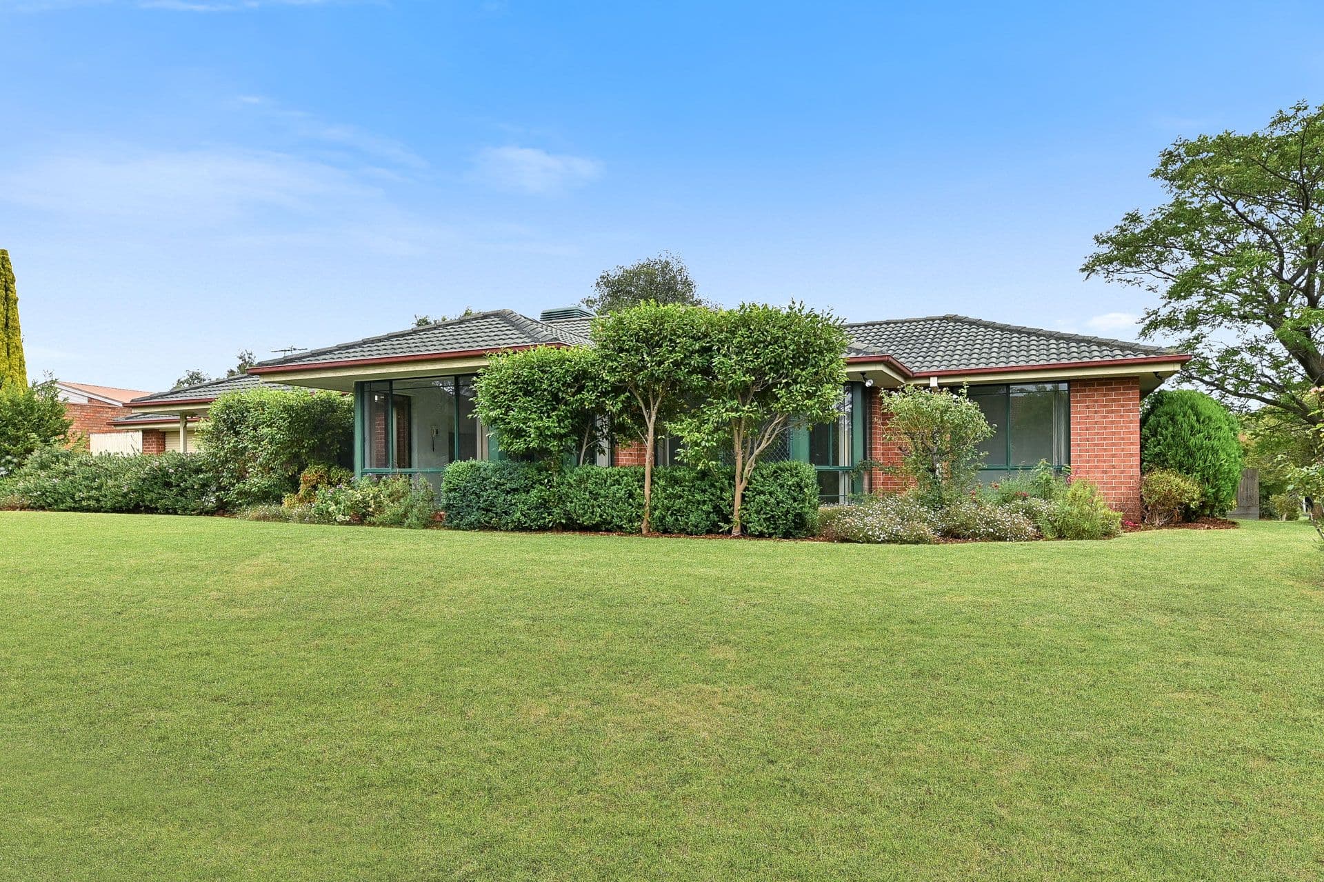 3 Marlesford Crescent, Berwick VIC 3806, Berwick - Thumbnail 2