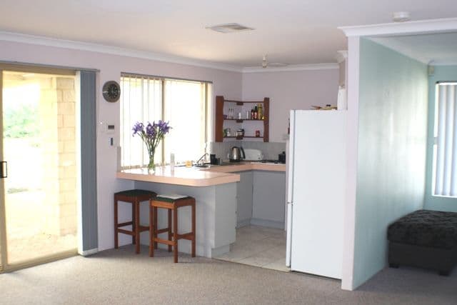 28 Darkins Retreat, PARMELIA WA 6167, Parmelia - Thumbnail 3