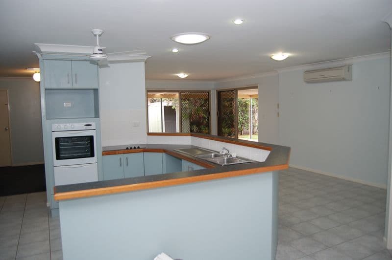14   Greenvale Court, REGENTS PARK QLD 4118, Regents Park - Thumbnail 4