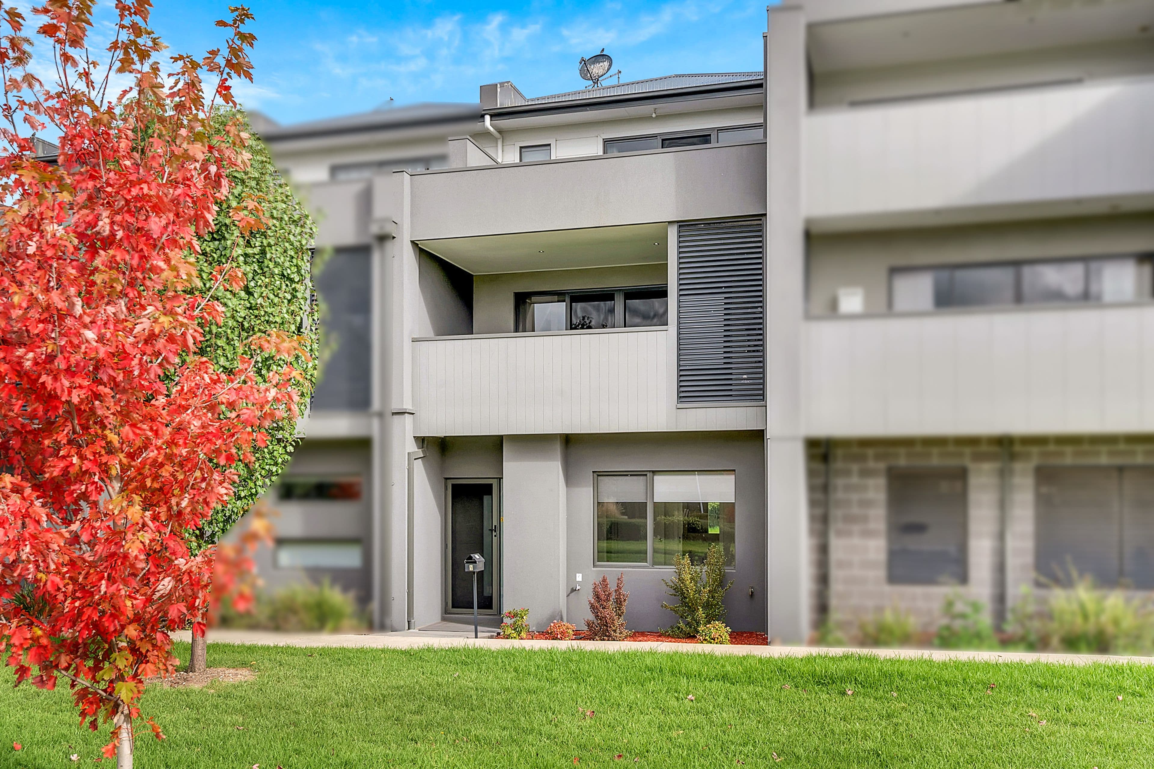 5 Cohen Walk, Craigieburn VIC 3064, Craigieburn - Image 1