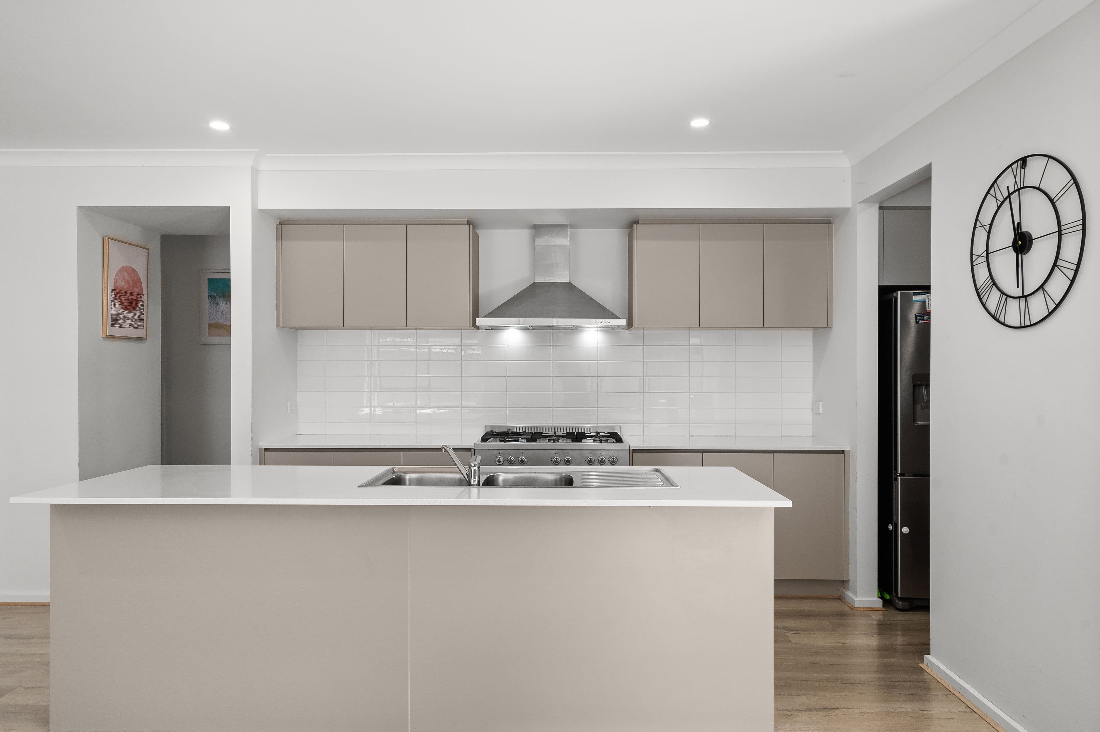 3 Louisville Drive, THORNHILL PARK VIC 3335, Thornhill Park - Thumbnail 3