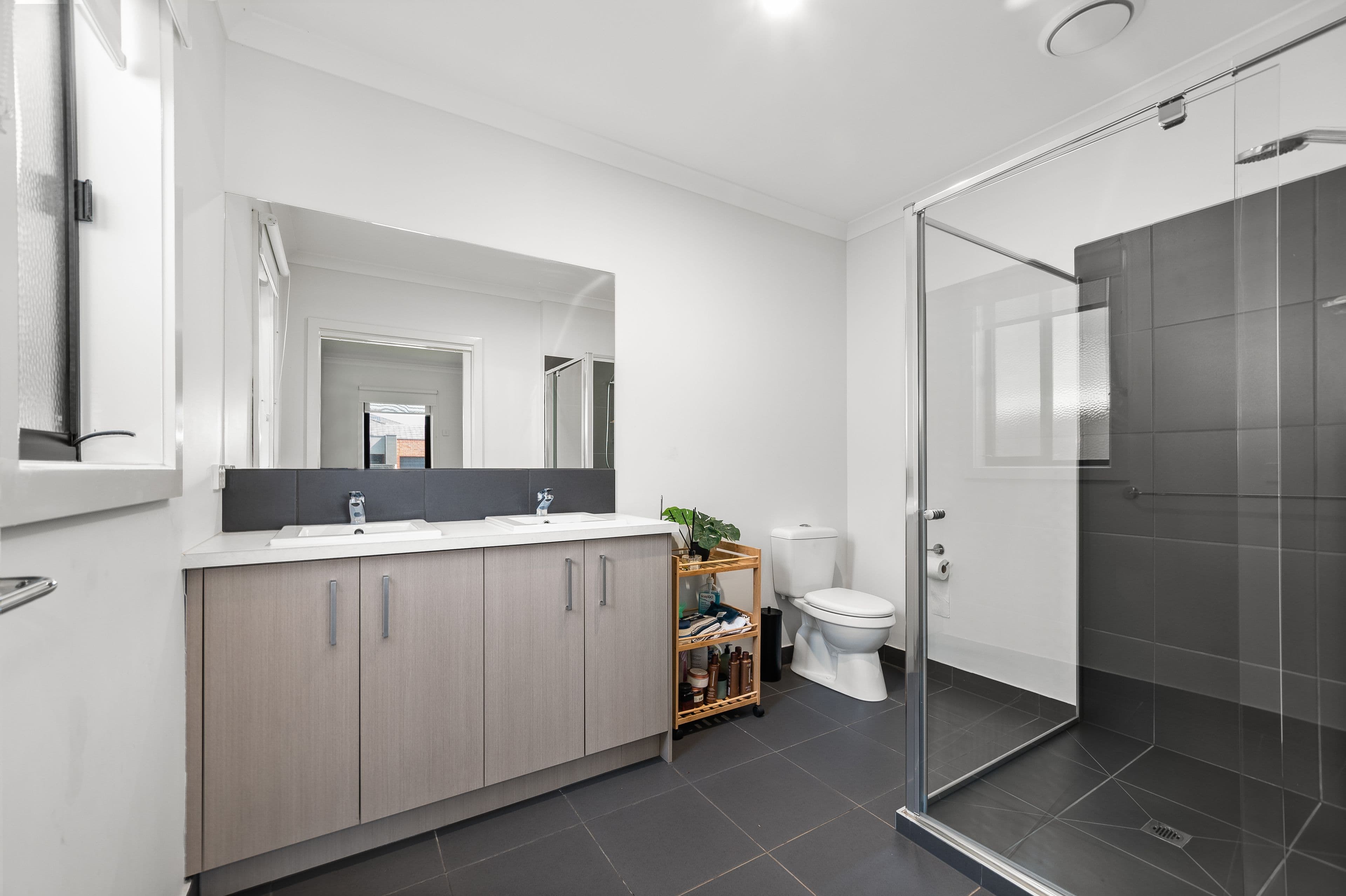 3 Louisville Drive, THORNHILL PARK VIC 3335, Thornhill Park - Thumbnail 8