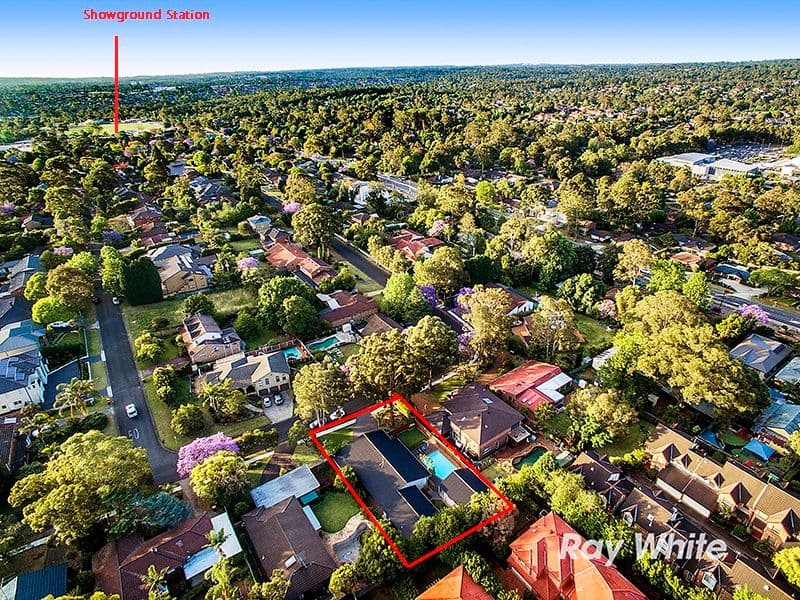 74 Fishburn Crescent, Castle Hill - Thumbnail 4