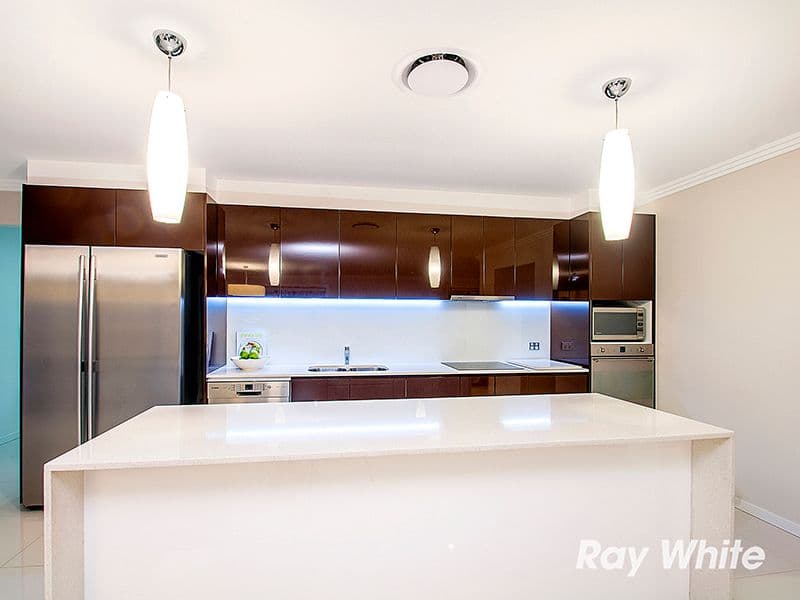 74 Fishburn Crescent, Castle Hill - Thumbnail 6