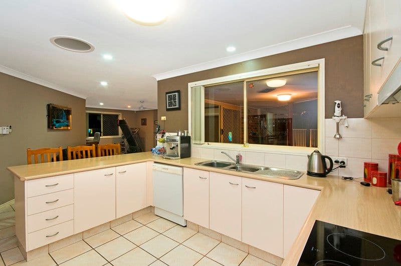 30 Breakwater Road, ROBINA QLD 4226, Robina - Thumbnail 5