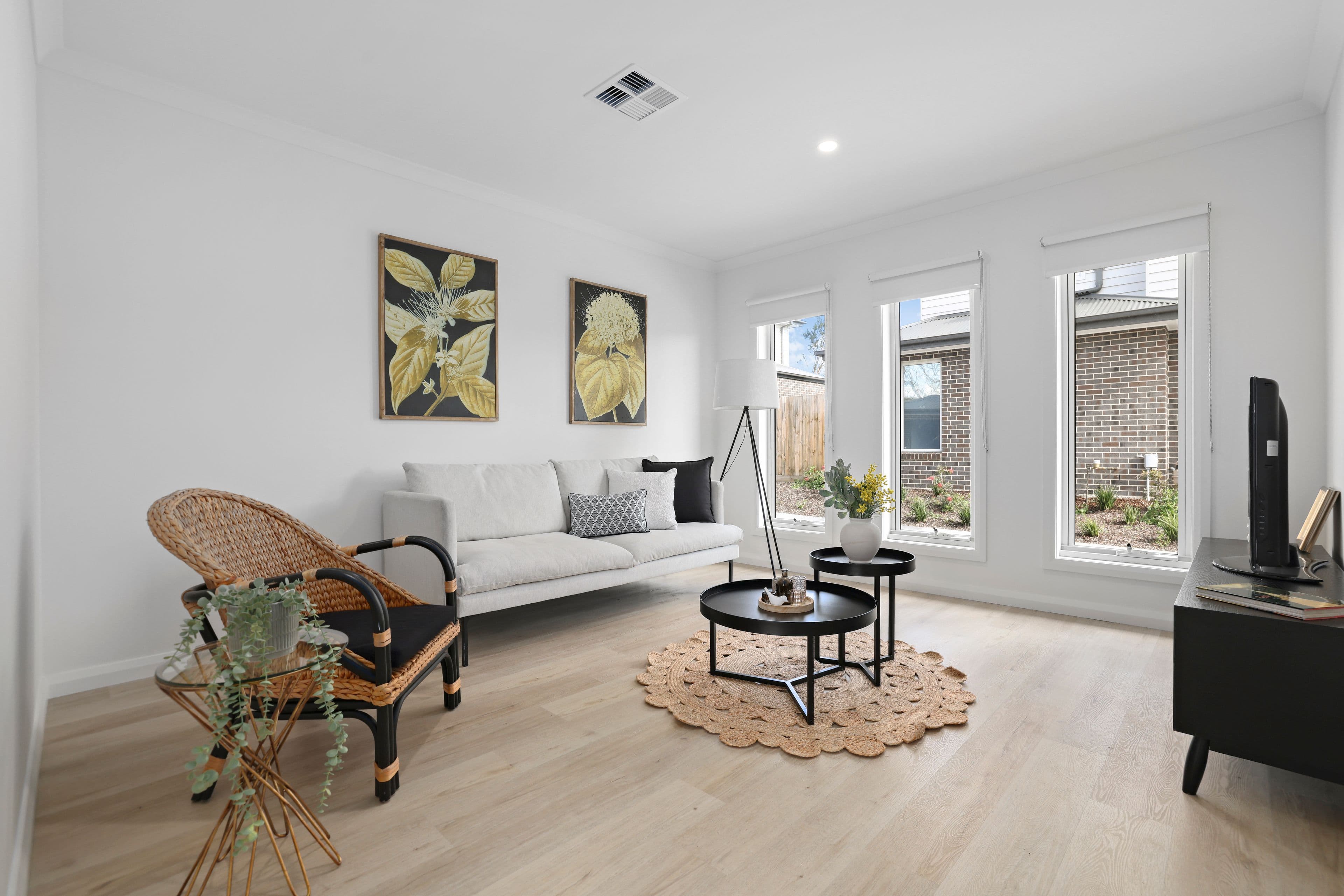 32 Sinclair Road, Bayswater VIC 3153, Bayswater - Thumbnail 3