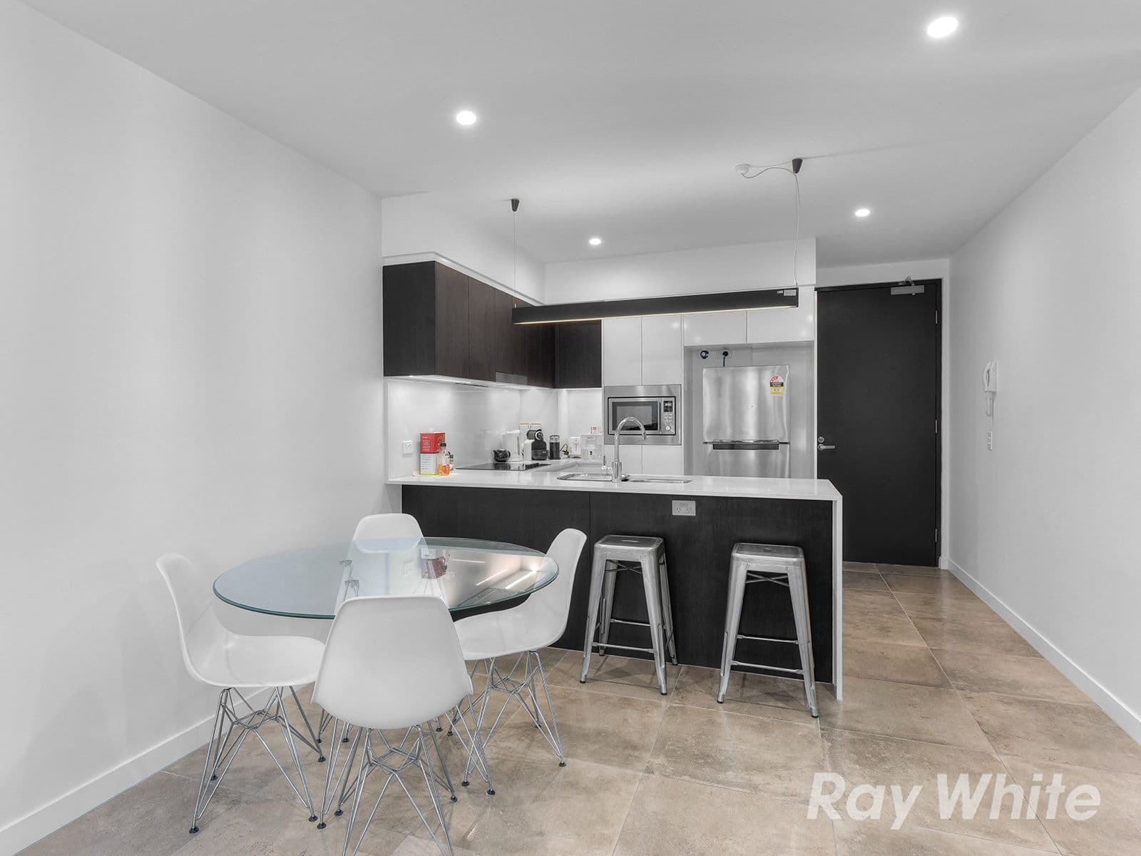 16 Camborne Street, Alderley QLD 4051, Alderley - Thumbnail 5