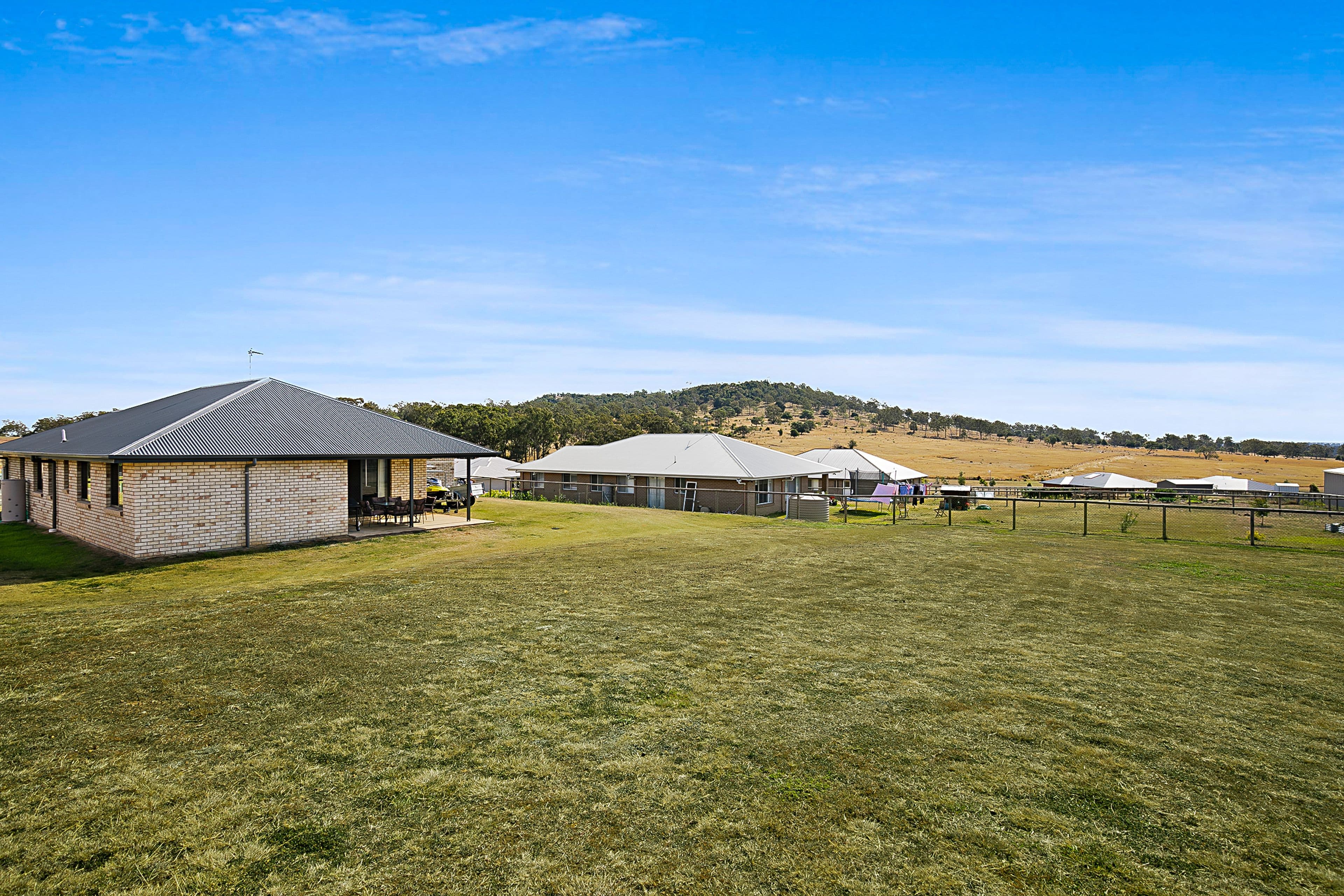 6 Monarch Street, MERINGANDAN WEST QLD 4352, Meringandan West - Thumbnail 2
