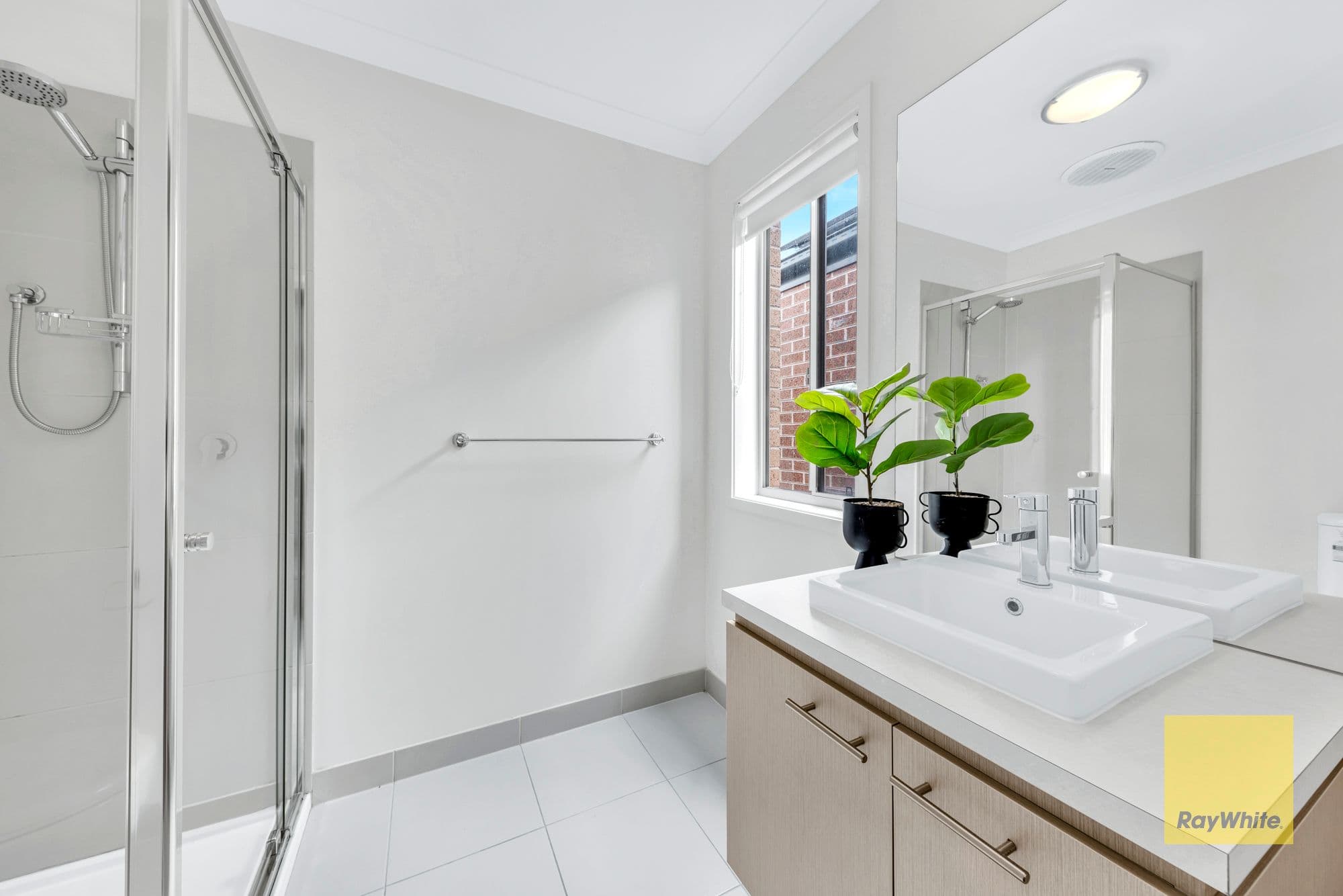 20 Jolimont Road, Point Cook VIC 3030, Point Cook - Thumbnail 4